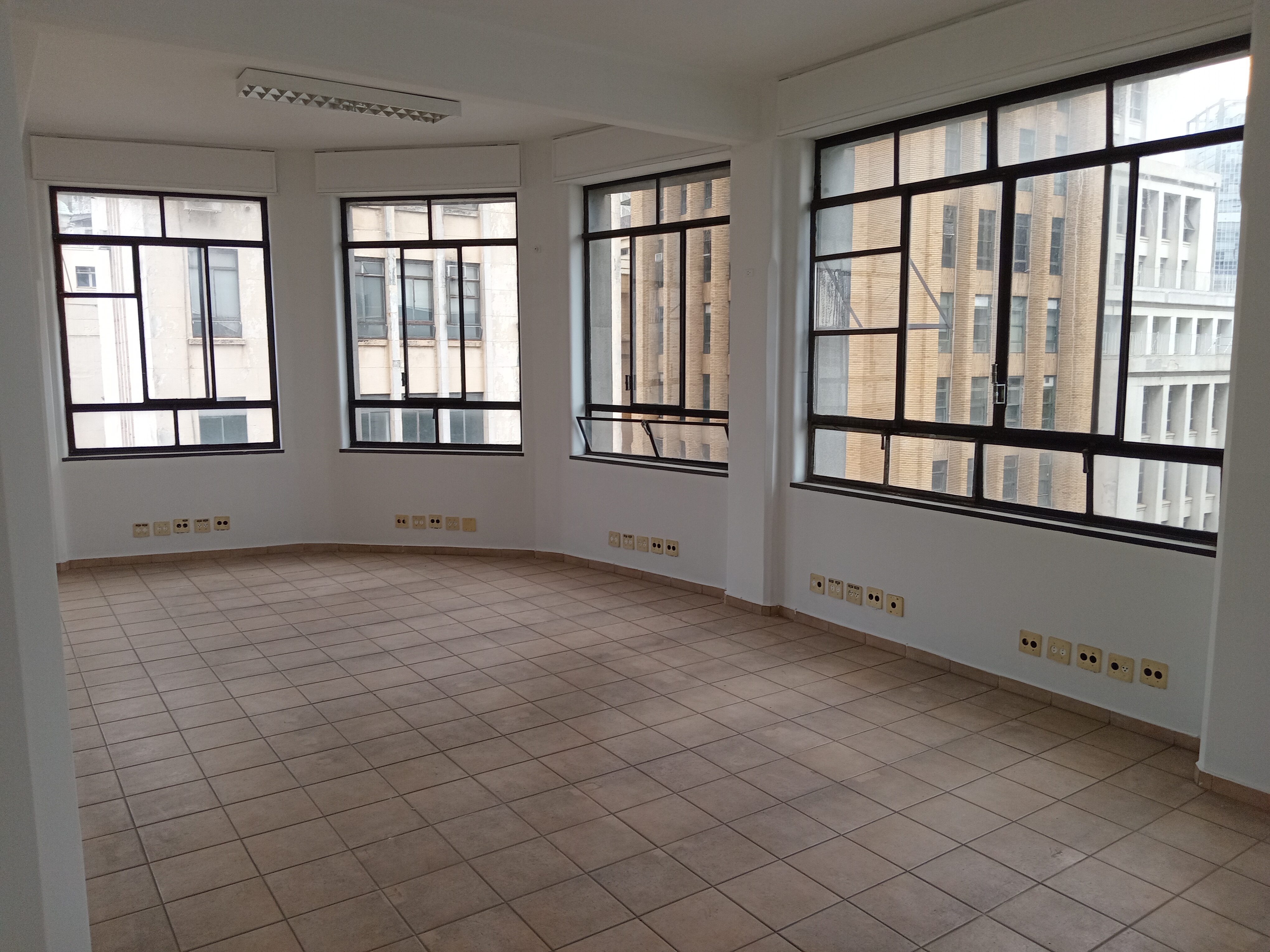 sala comercial andar inteiro proximo a 25 de marco e patio do colegio