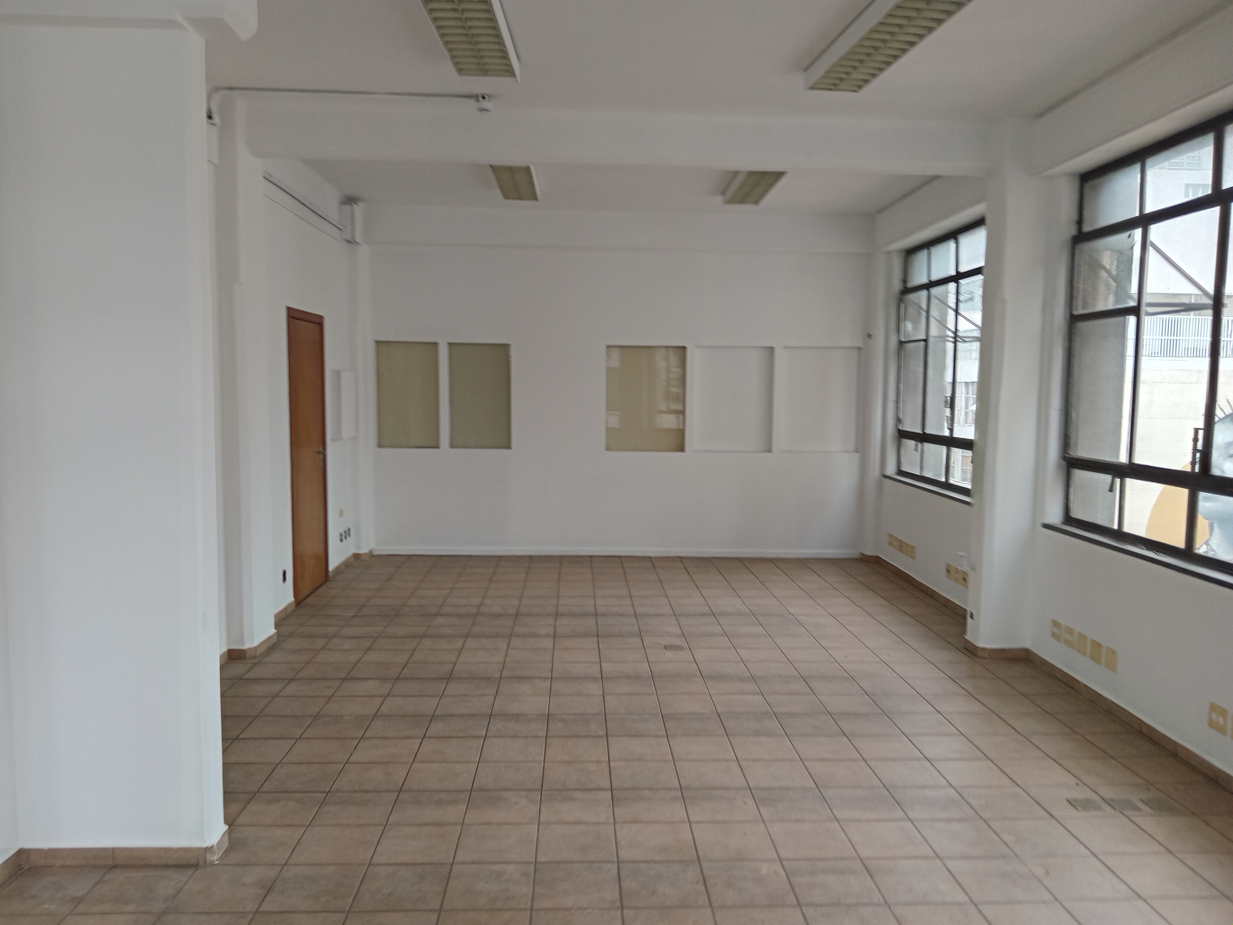 sala comercial andar inteiro proximo a 25 de marco e patio do colegio