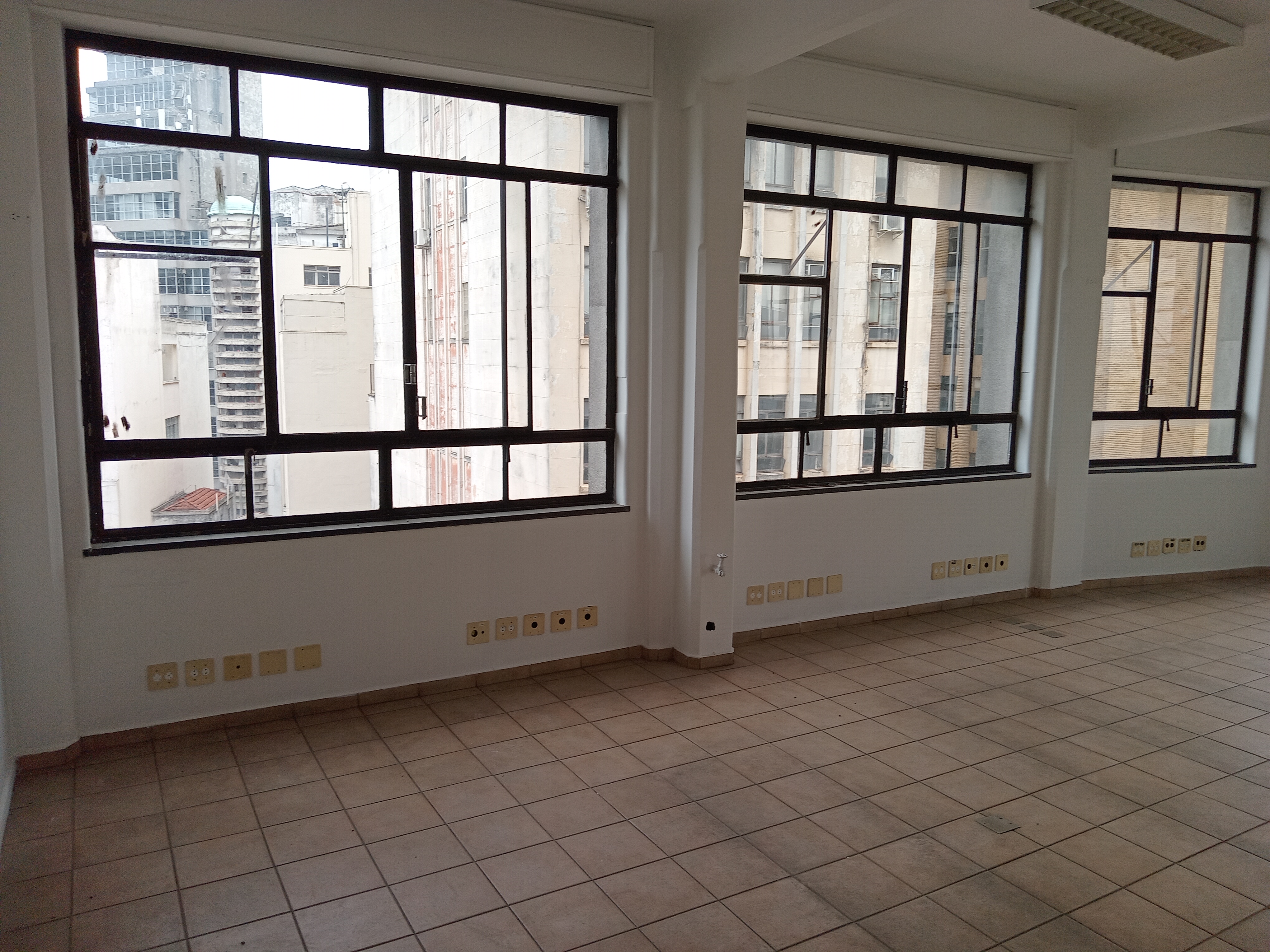 sala comercial andar inteiro proximo a 25 de marco e patio do colegio